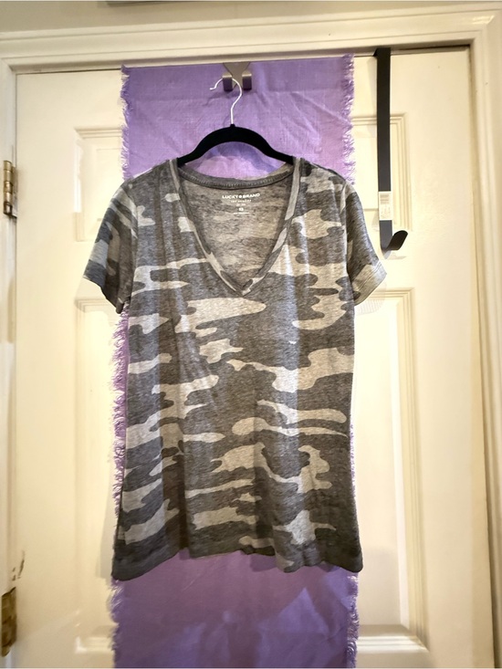 Lucky Brand Tops - Lucky Brand Gray Camo V-Neck Short Sleeve Tee